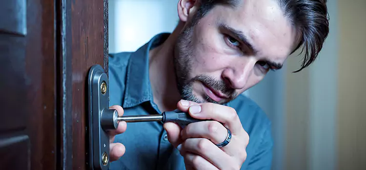 Eviction Locksmith Oswego